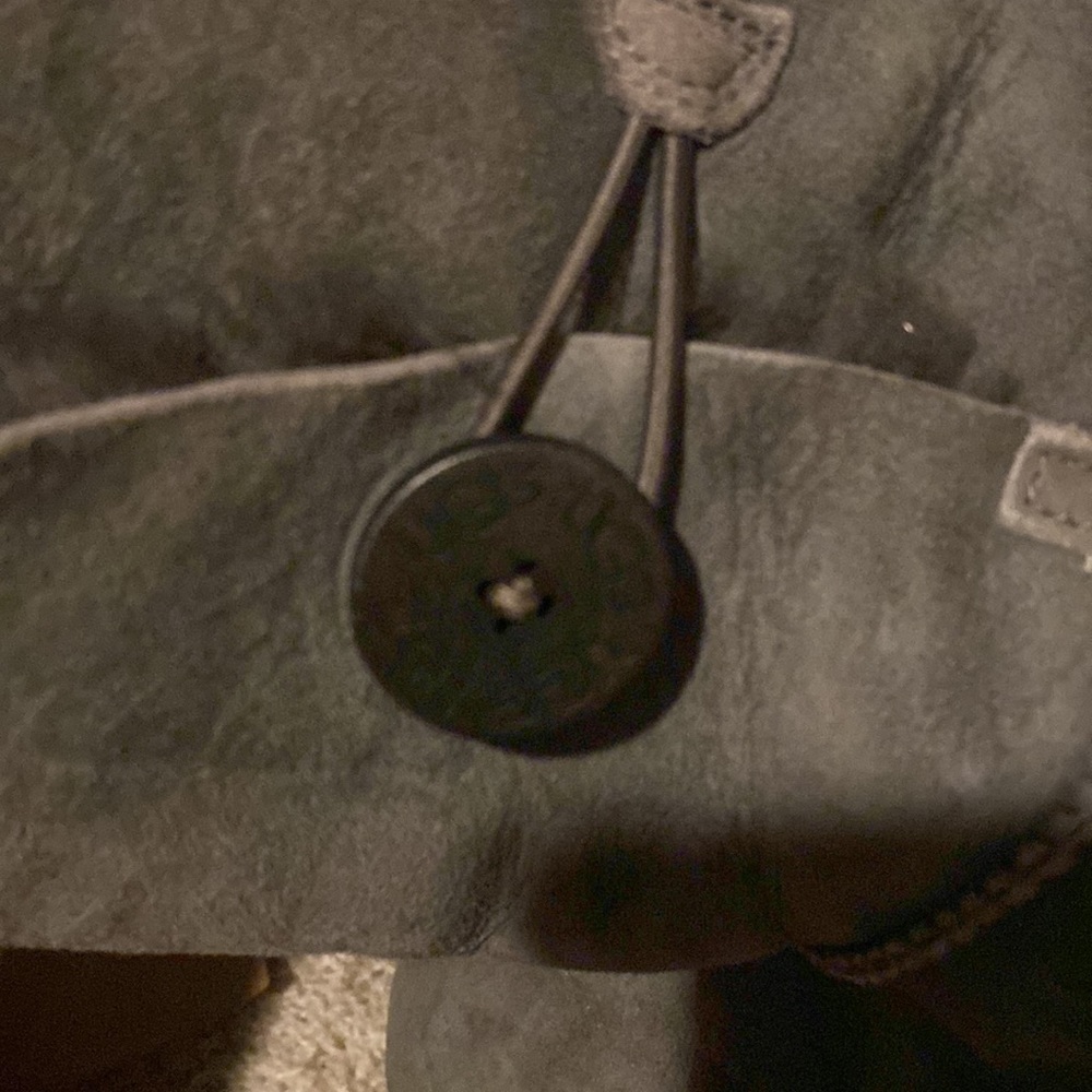 Authentic Uggs- Bailey Button - image 4